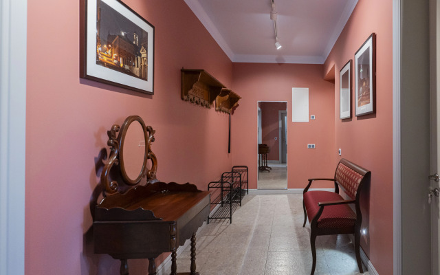 Na ul. Storozhevoy Bashni Voskhod Apartments