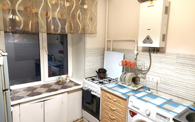 V Otlisthnoy Lokazii Flat