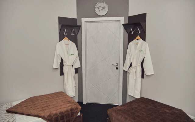 Luna Hotel