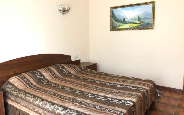Dom dlya gostey na Brizovoy Guest house
