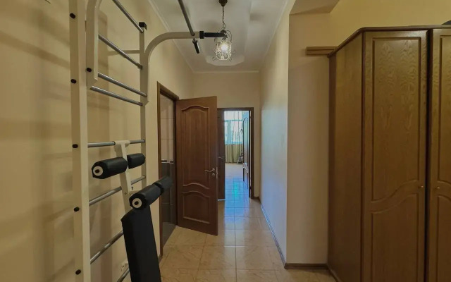 Semeyny lyuks s saunoy Flat