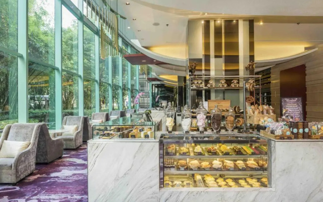 Отель Chatrium Riverside Bangkok