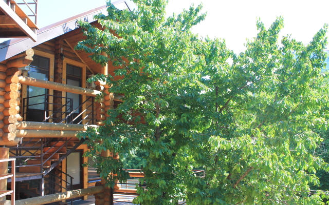 Shale Rostov Hotel