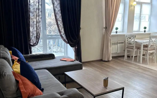 Квартира студия +1 спальня уютная в центре города