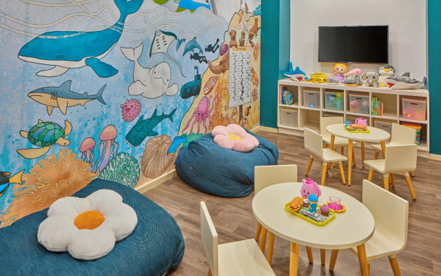 Chancellor Boracay Hotel