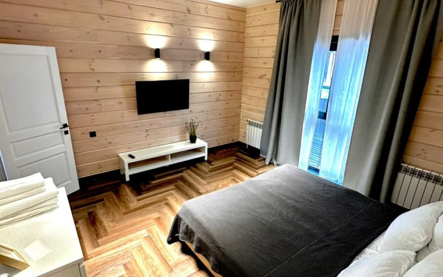 Vallery Chalet