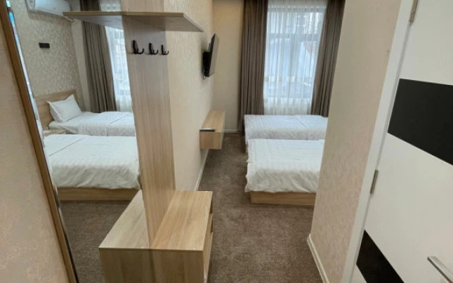 Chinor Hotel