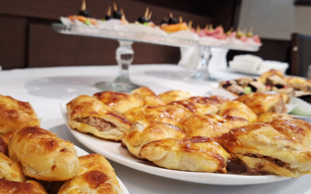 Отель Илиани