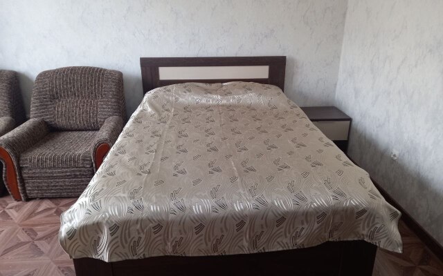Uyutnaya Kvartira Na Poberezhye Flat
