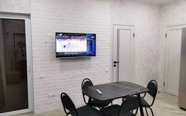 Квартира светлая новая двухкомнатная