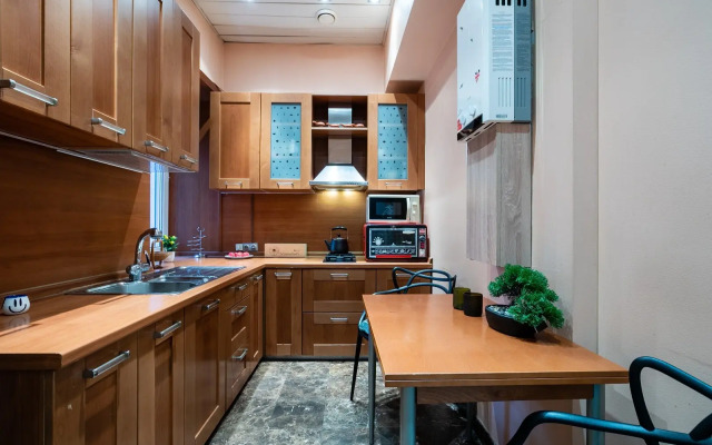 U Burdenko Flat