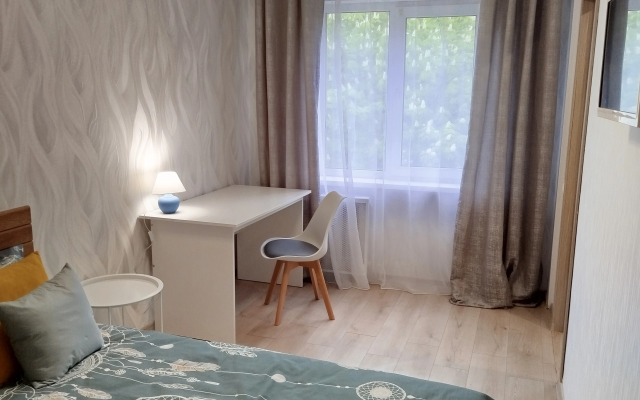 2-Kh Komnatnaya Blizko K Tsentru Flat