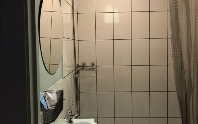 Апартаменты Добрые сутки на Кировградской 1