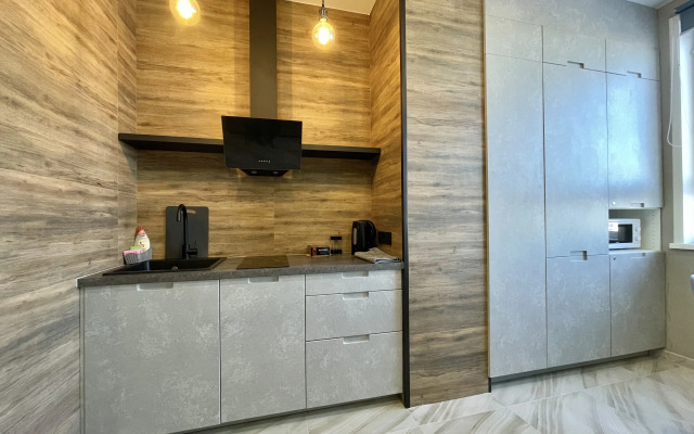 Большая двухкомнатная квартира сети "PanApartments" рядом с благоустроенной набережной