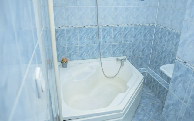 Uyutnaya Odnokomnatnaya Kvartira V Tsentre Flat