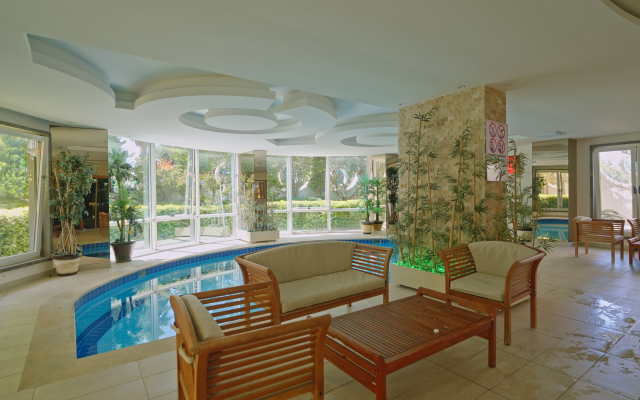 Na Pervoy Linii Morya Yekta Queen Apartments
