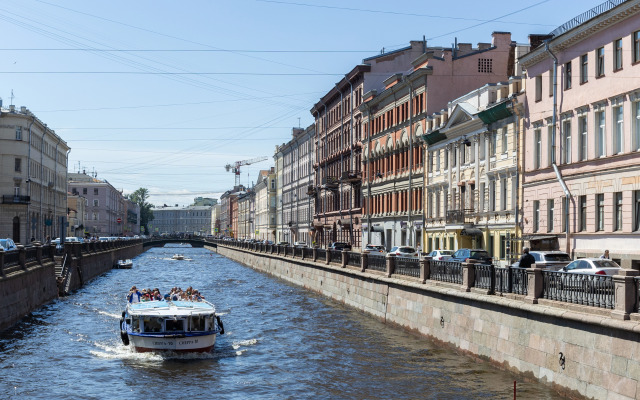Квартира Апартаменты У Банковского Мостика