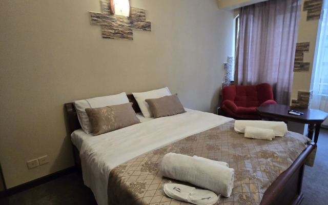 Ritsa Hotel