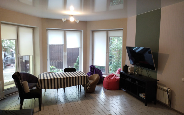Chkalova 47 Opalikha Private house