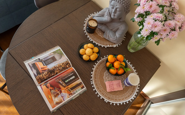 S Balkonom Na Novoslobodskoy Flat