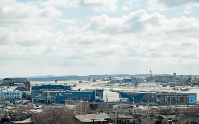 Апартаменты Вираж Возле Аэропорта на 2 Гостя