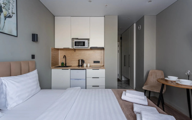 FortEstate 1033 Apartments
