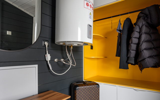Garnet Holiday. Mir Mini-Hotel
