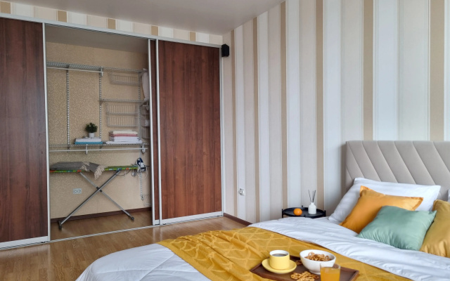 Apartamenty v Centre Goroda nedaleko ot Nabereznoj ot kompanii v-Gosti