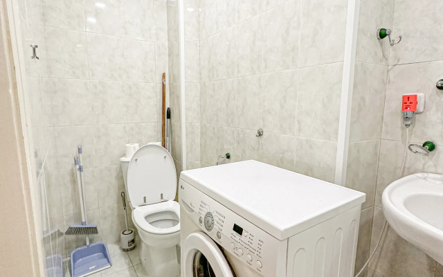 S Frantsuzskim Balkonom Apartaments