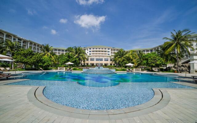 Olalani Resort  Hotel And Condotel