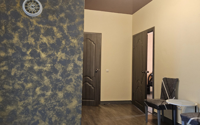 Апартаменты Просторная 2-комнатная в центре Екатеринбурга