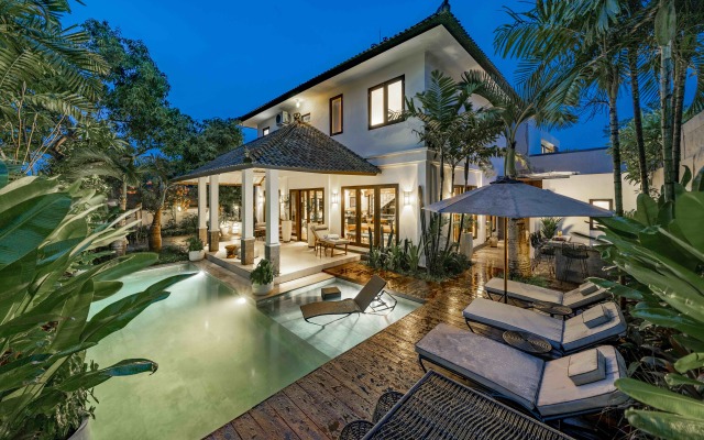 Вилла Gang Bima - Unique Retro Seminyak Private Mansion