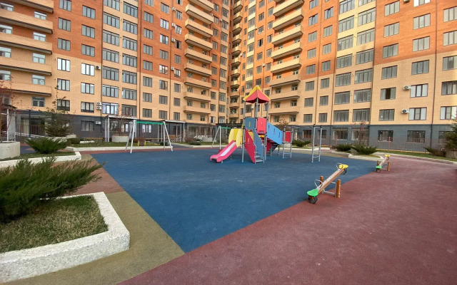 Tur House v Kaspiyske Apartments