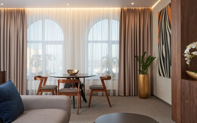 Aura City Hotel