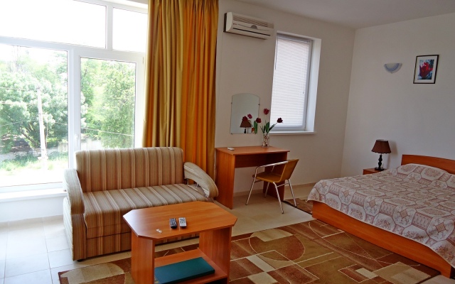 Отель Амалия