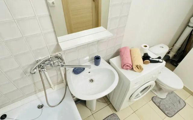 Uyutnaya Studiya U Metro Chkalovskaya Yekaterinburg Apart96 Flat