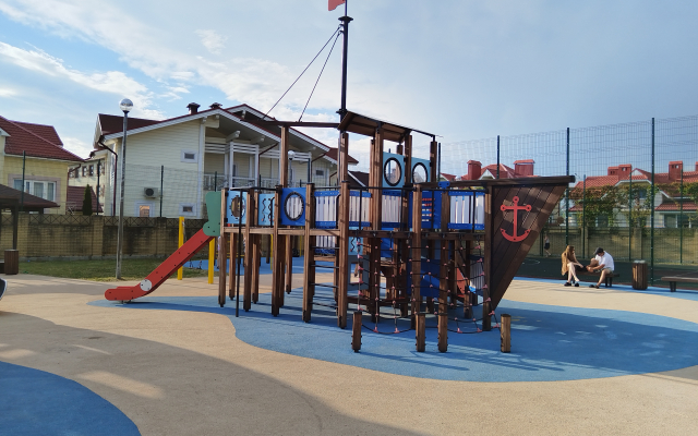 Sirius Vozle Morya Flat