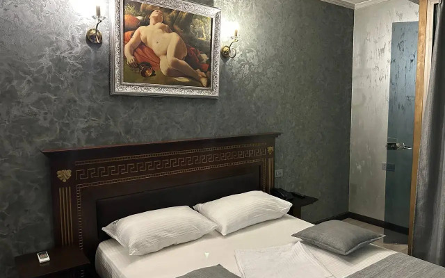 Отель Roma Yerevan & Tours