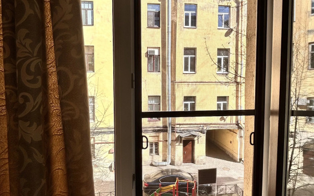 Апартаменты на Конюшенном