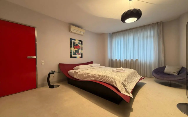 Апартаменты 5-комнатные Home Apart Белорусская 15