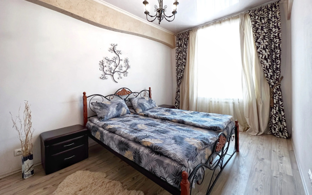 Квартира красивая большая двухкомнатная в микрорайоне Красный Камень