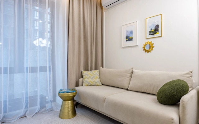 Shikarnaya dizaynerskaya kvartira Flat