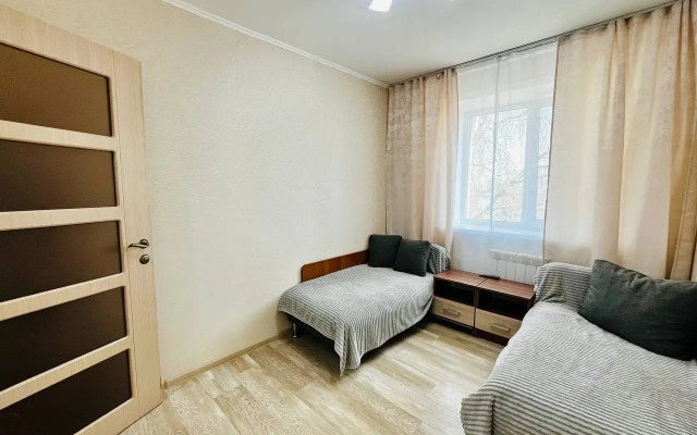 Trekhkomnatnye Apartments