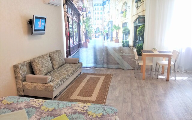 Апартаменты возле площади 1905 года