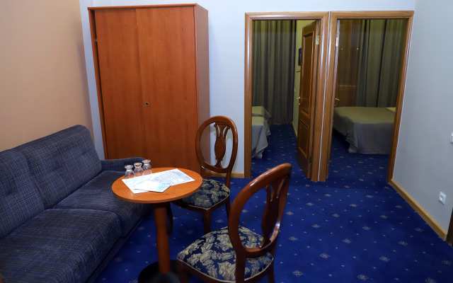 Araks Hotel Complex
