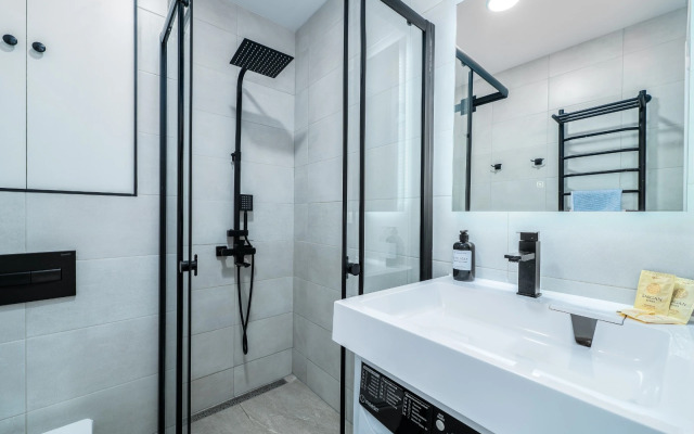 Skay Plaza 3 - So Svoim Plyazhem I Basseynom Apartments