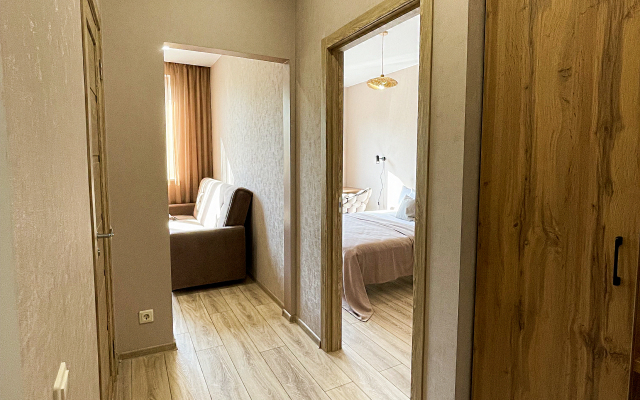 Salyutnye v Tyumeni Apartments