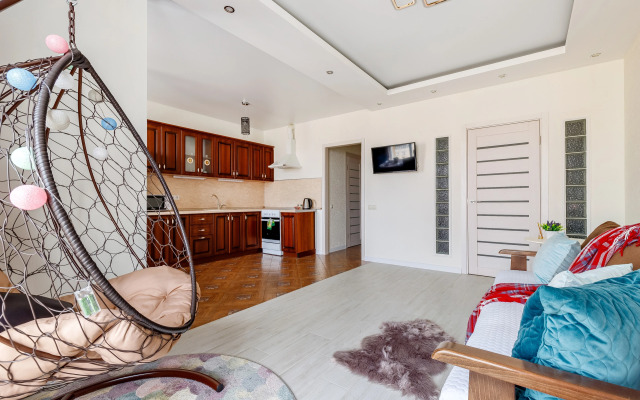 Апартаменты на Высоте 23 Этажа Юг Апарт