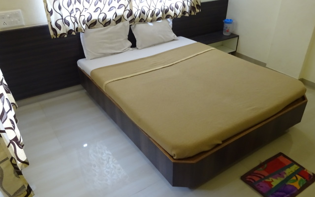 Sai Neelam Hotel