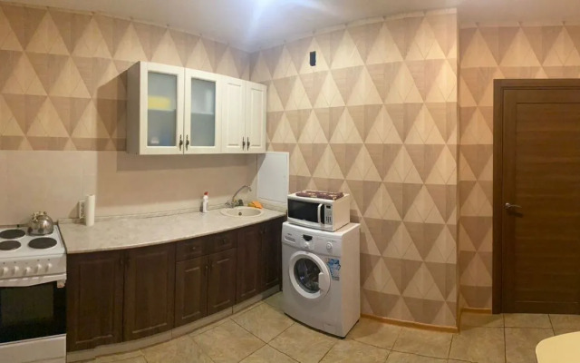 Na Ulitse Generala Lavrova 16 Flat